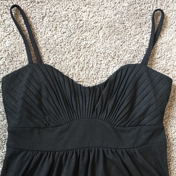 SALE! 3/15$ H&M Sleeveless Top - Picture 2 of 7